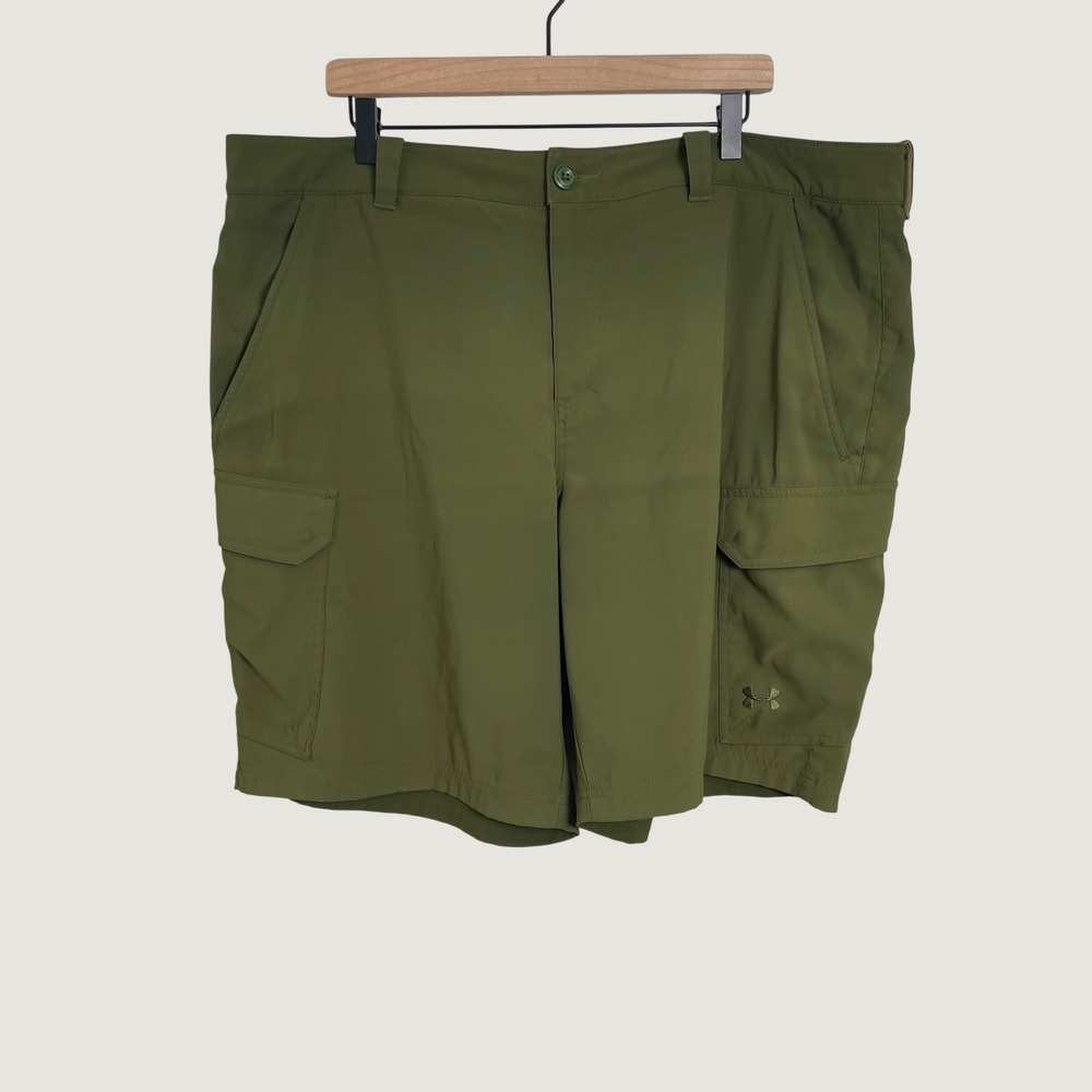 Under Armour Cargo Shorts Mens 42 Green HeatGear Loose Fit Hiking Athletic